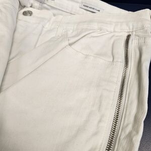 Stylish White Jeans with Side Zipper Skinnygirl White Jeans Side Zippers